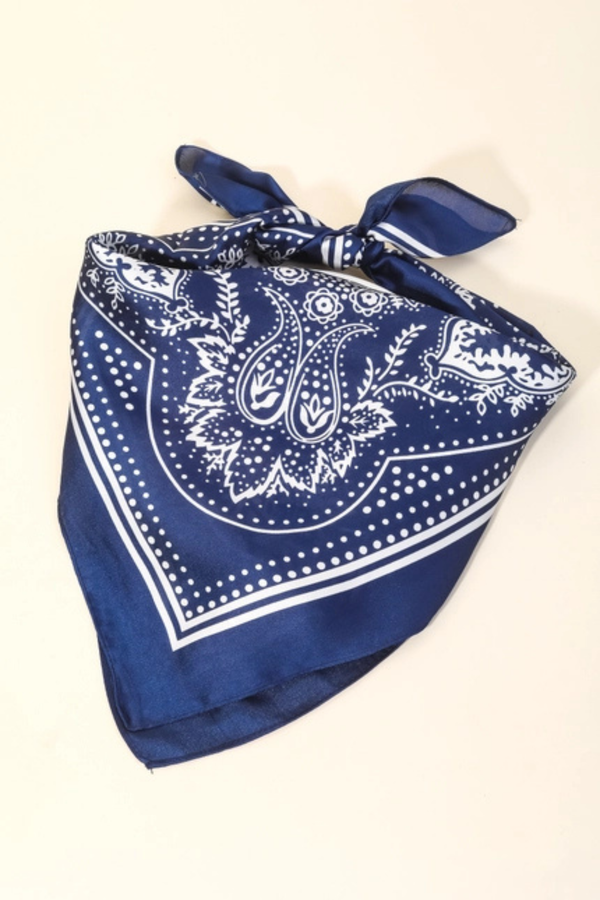 Light Paisley Scarf