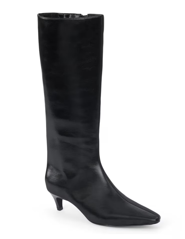 Lucian Boot