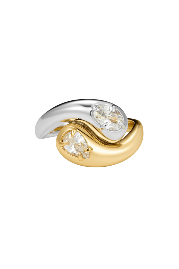 The Bianco Nero Interlock Ring