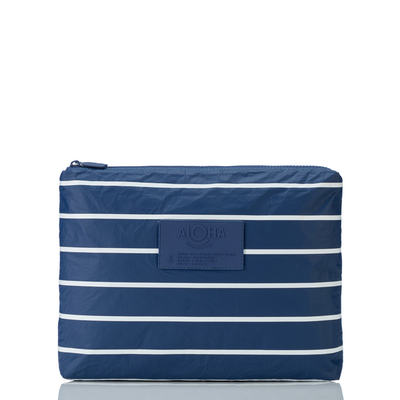 #color_pinstripe-in-white-navy